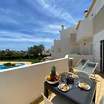 By Coral Apartment
