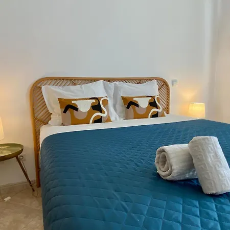 By Coral Apartment